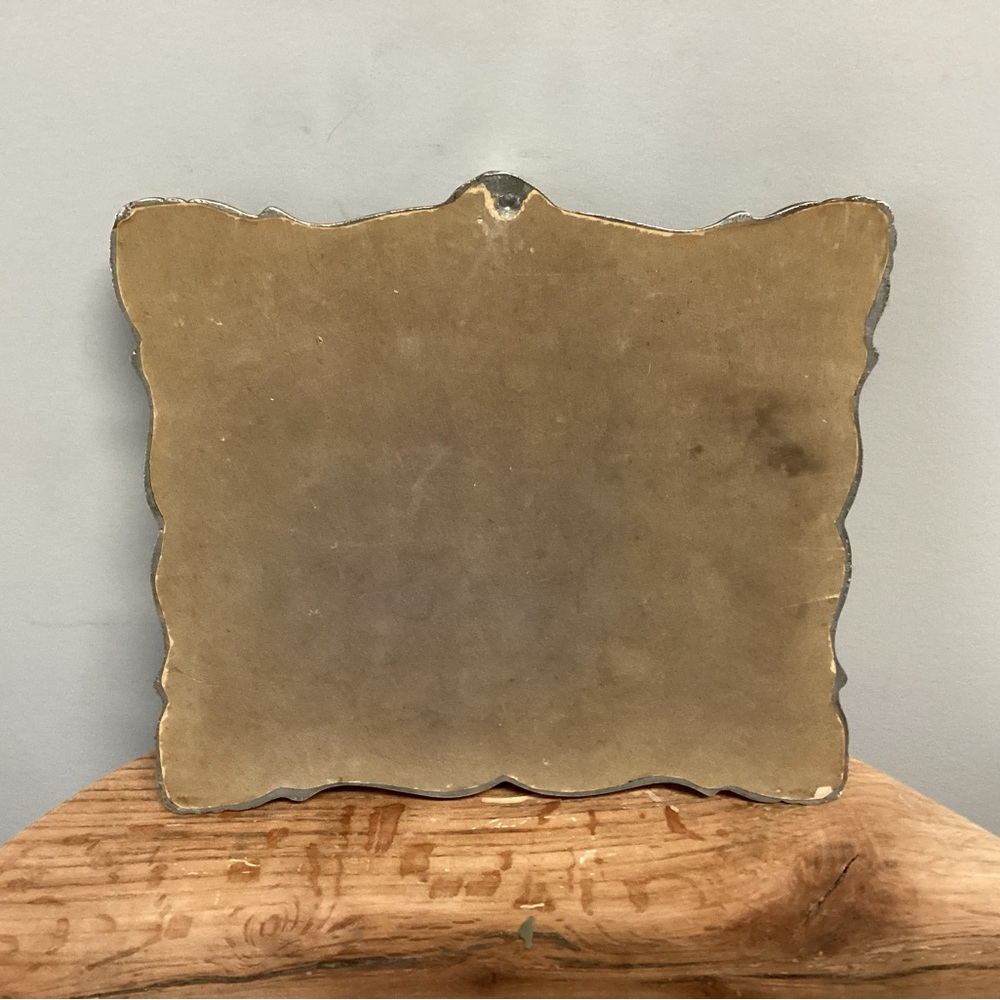 Asking for help identifying this vintage piece - Picture 5 of 12
